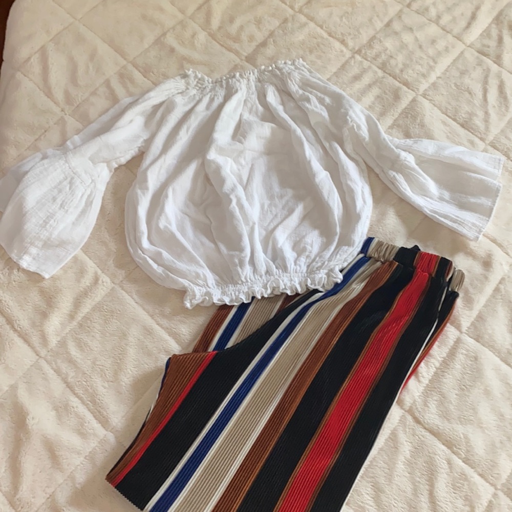 Off-shoulder going out set, size small